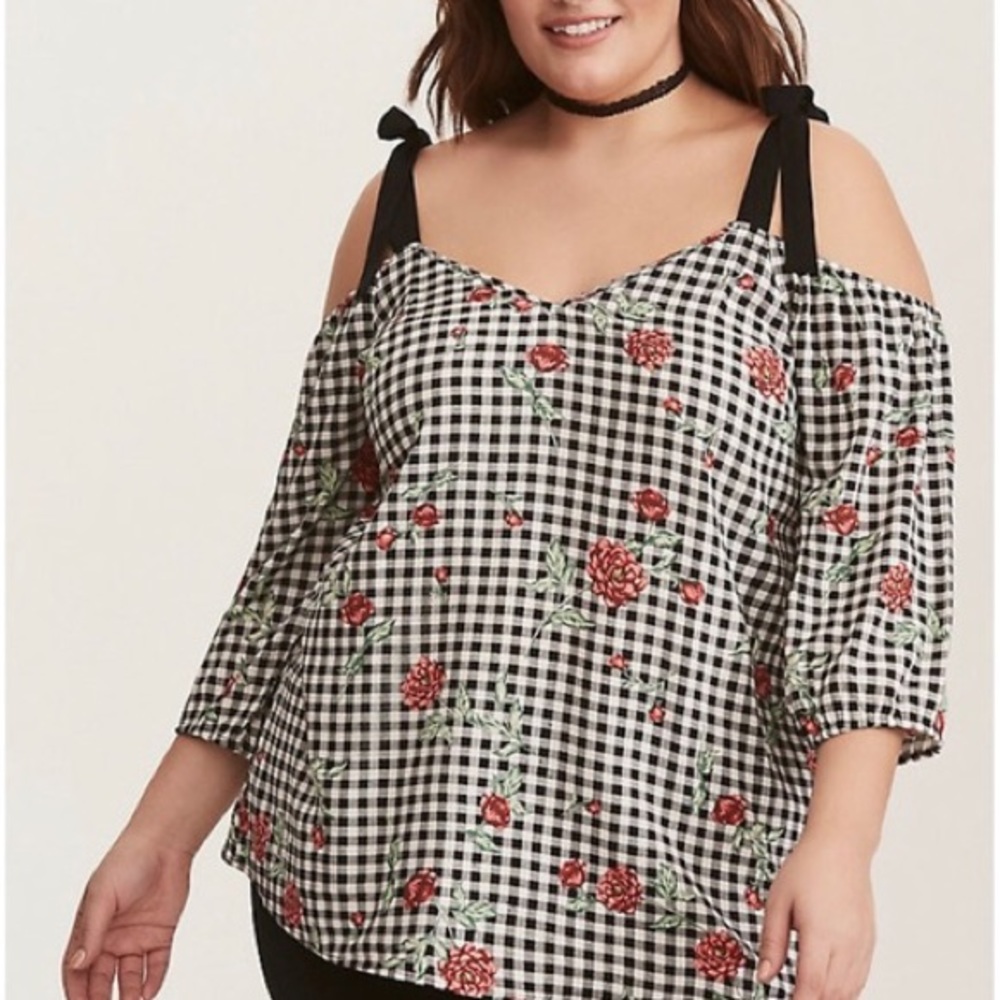 Torrid size 3 tie/cold shoulder blouse